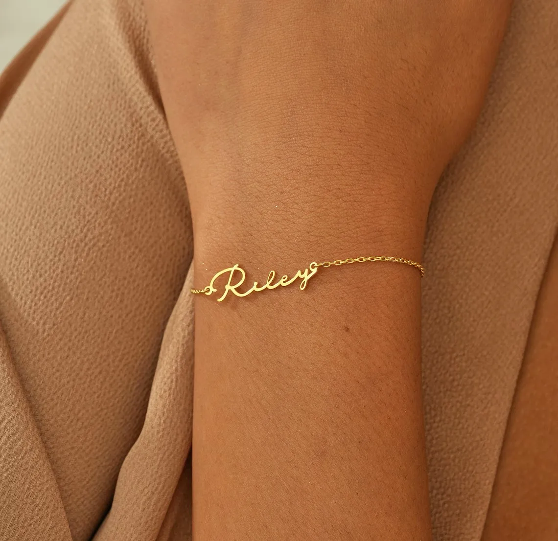 Bracelet Link Remover - ส่วนบุคคลชื่อสร้อยข้อมือผู้หญิงเครื่องประดับสแตนเลสสตีลสีที่กําหนดเองป้ายสร้อยข้อมือ