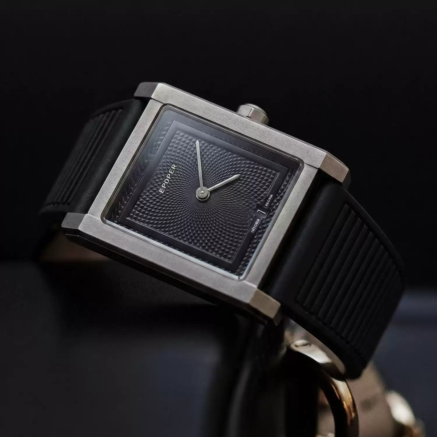 Smartwatch Vintage Watches For Men - นาฬิกาข้อมือผู้ชายหน้าปัดทรงสี่เหลี่ยม สายซิลิโคนเรียบง่าย สไตล์มินิมอล วินเทจ เรียบง่าย เหมาะสำหรับใช้ในชีวิตประจำวัน